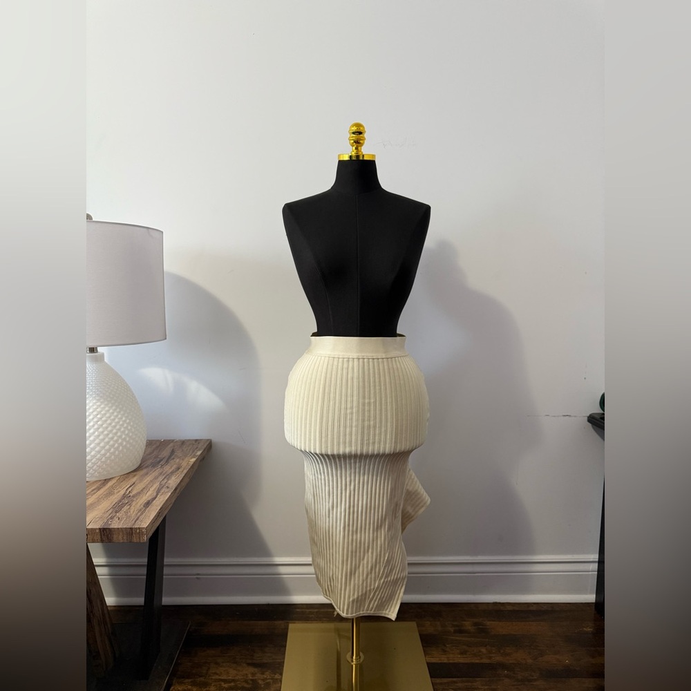 House of CB | heavy ribbed  bandage skirt | size large